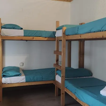 Cama Hab Compartida - Triton Hostal Villanúa