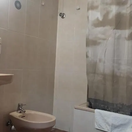 Cama Hab Compartida - Triton Hostal