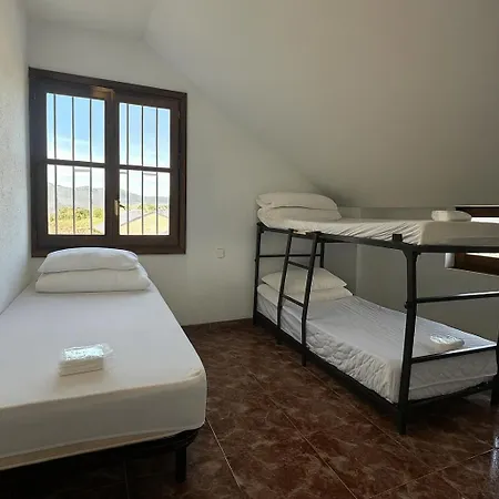 Cama Hab Compartida - Triton Villanúa