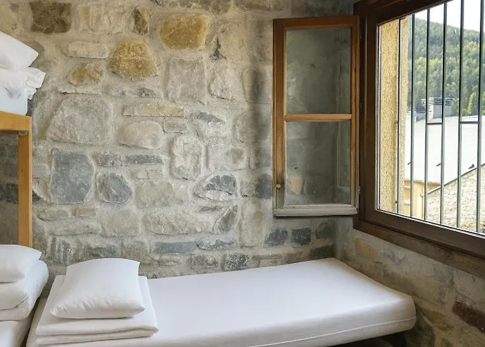 Vandrarhem Cama Hab Compartida - Triton Villanúa