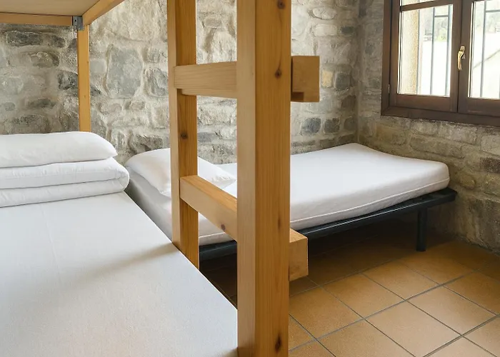 Vandrarhem Cama Hab Compartida - Triton Villanúa